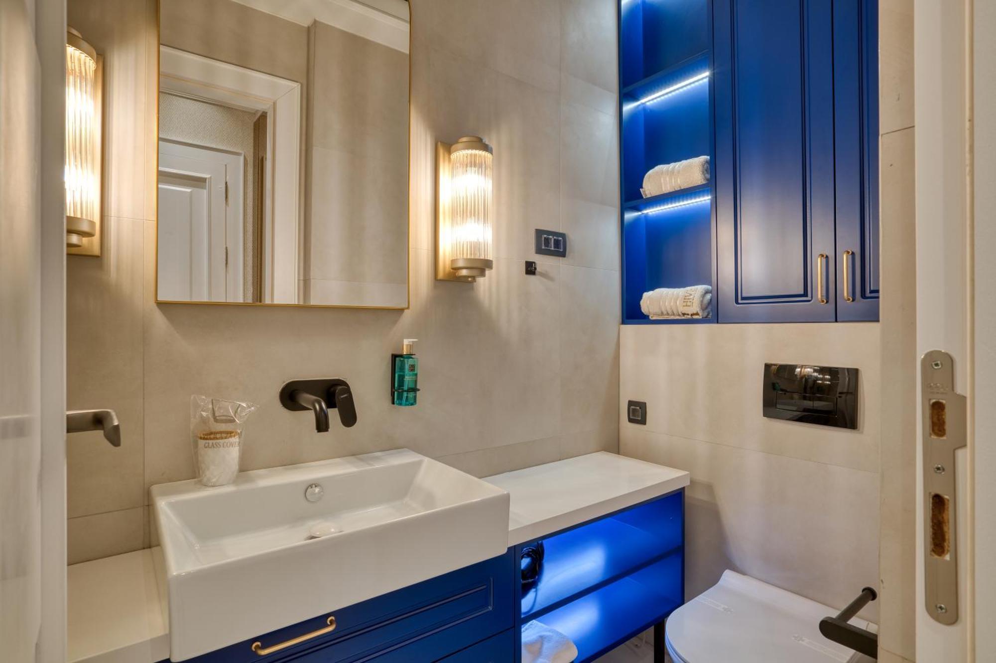Hive Luxury Suites By Mn Property Kotor Exterior foto