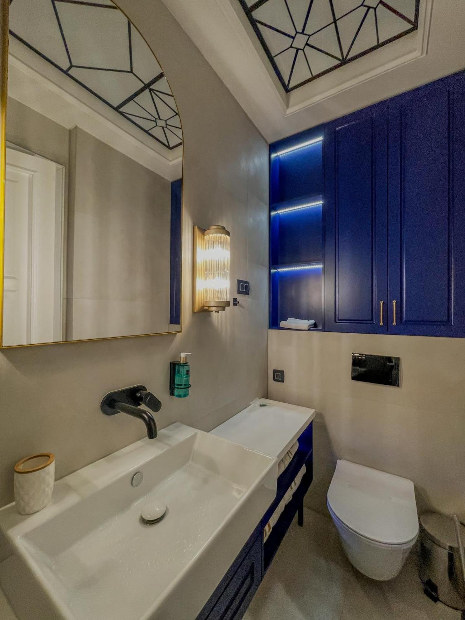 Hive Luxury Suites By Mn Property Kotor Exterior foto