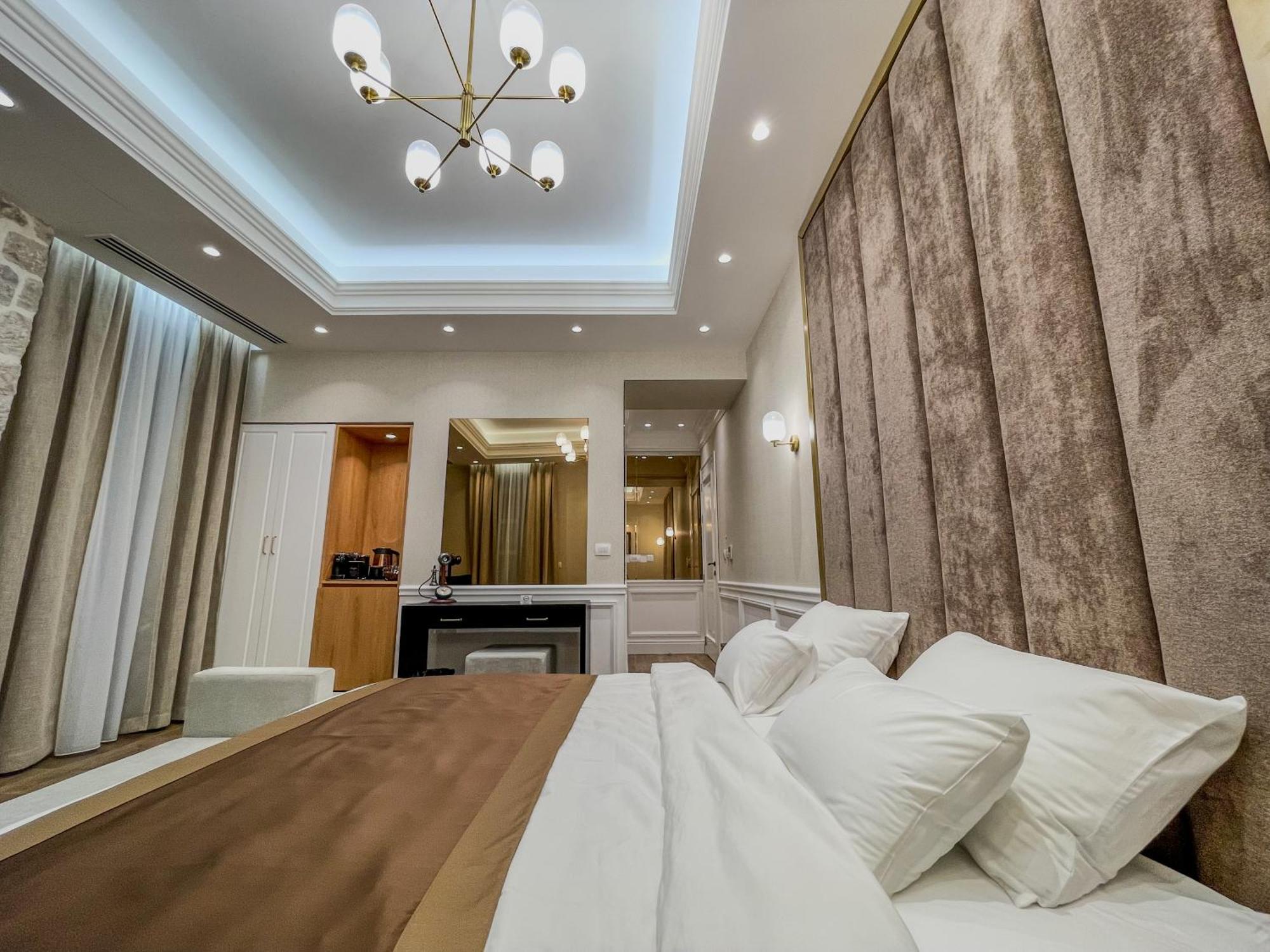 Hive Luxury Suites By Mn Property Kotor Exterior foto