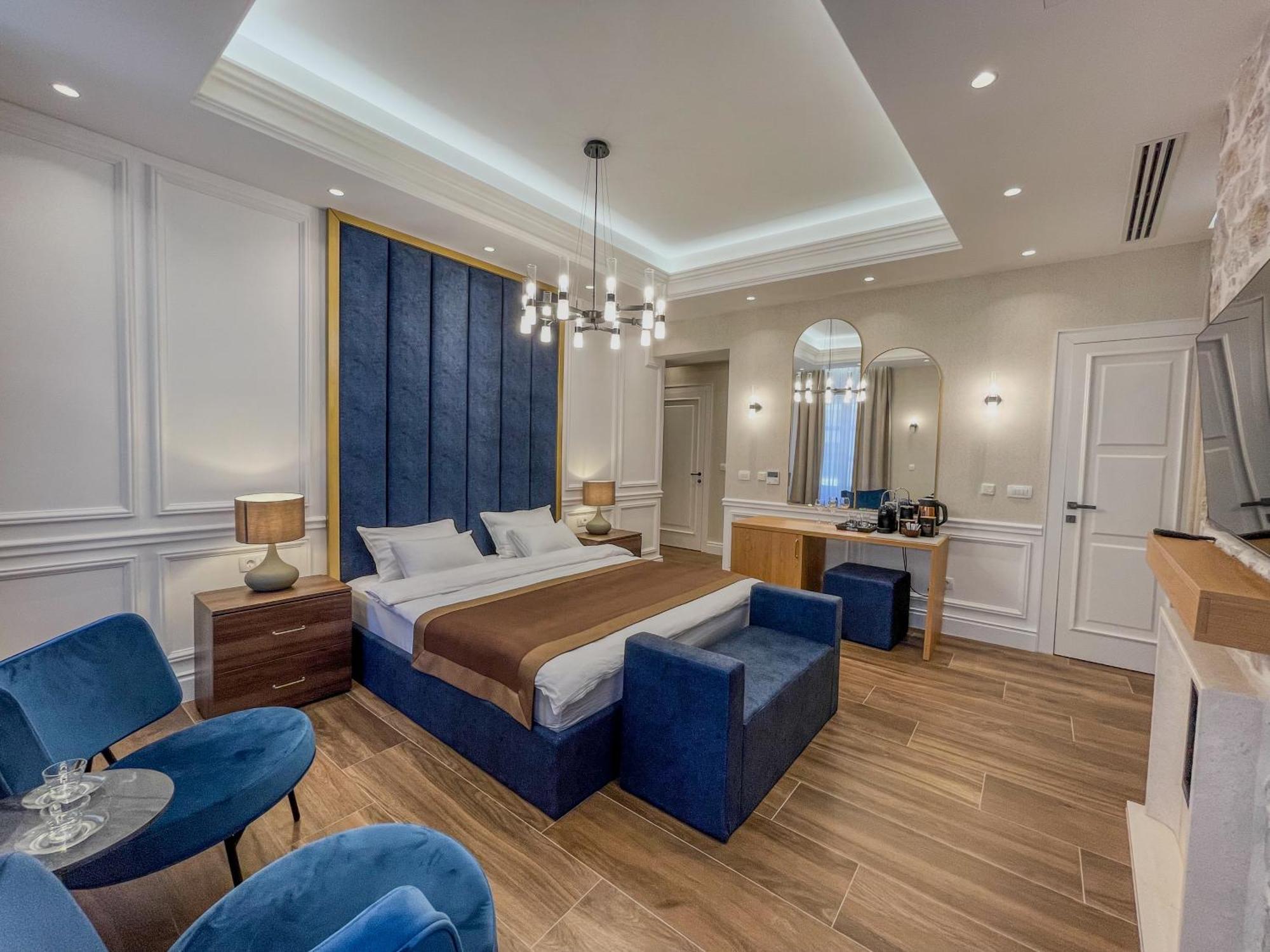 Hive Luxury Suites By Mn Property Kotor Exterior foto